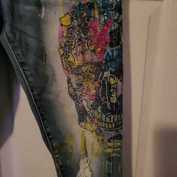 Skinny Leg Jean (Majestik) - Picture 6 of 10